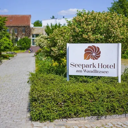 Отель Seepark Am Wandlitzsee 3*