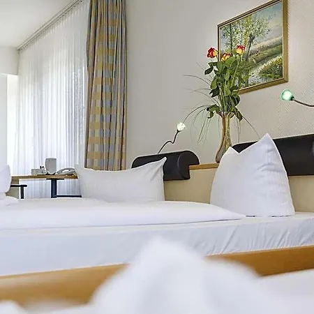 Hotel Seepark Am Wandlitzsee 3*